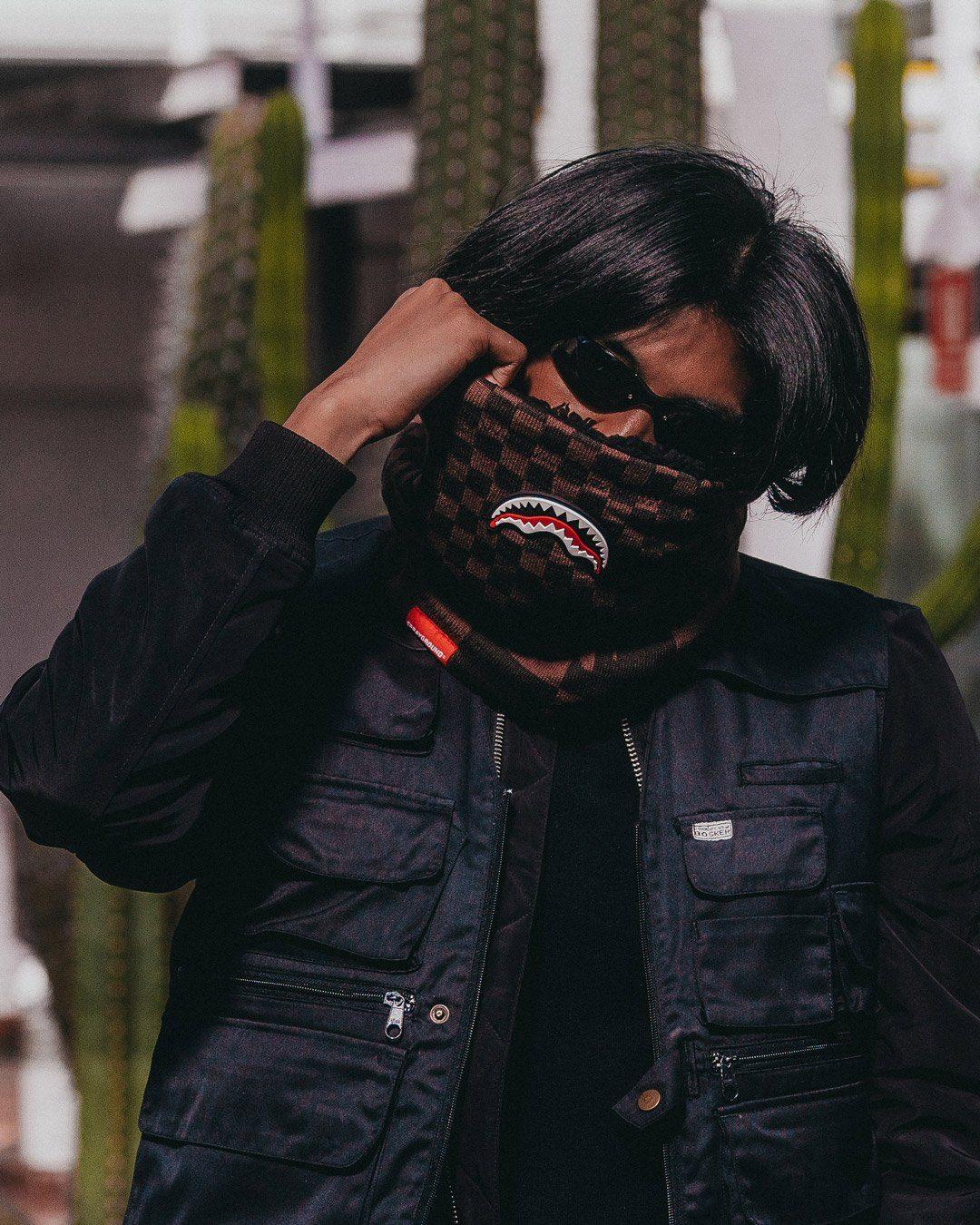 Sprayground XTC SHARKS IN PARIS NECK WARMER