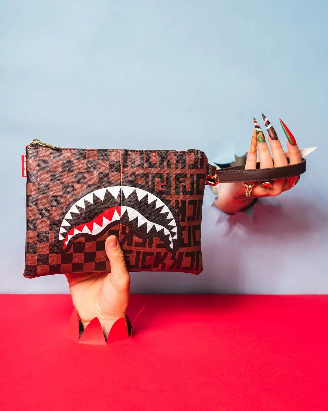 Sprayground SPLIT THE CHECK CROSSOVER CLUTCH